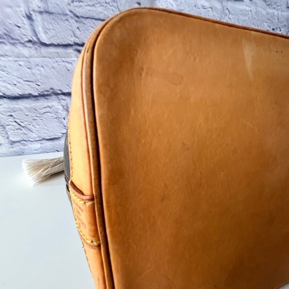 Louis Vuitton Monogram Alma PM + Kisslock Wallet Bundle - Picture 7 of 14